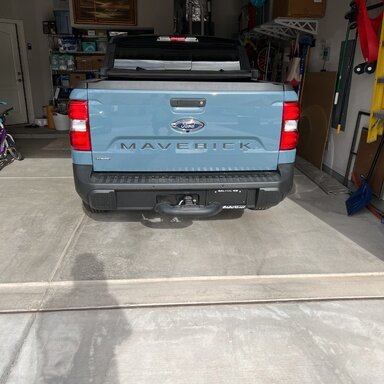 18 oz Yeti Rambler doesn't fit in the front doors…but it does in the  backseat doors. Go figure… : r/FordMaverickTruck