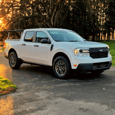 Thule XSporter Mid Pro Bed Rack is a great fit on 2022 Maverick