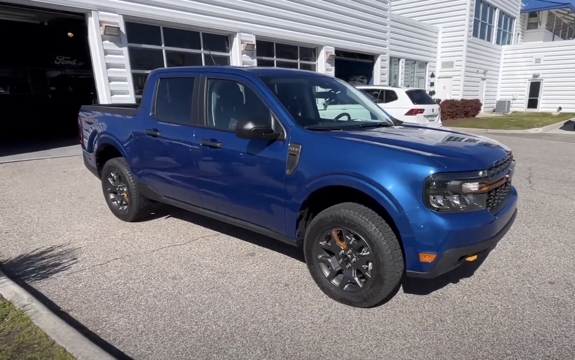 2024 Ford Maverick Atlas Blue Metallic Kevyn Merilyn